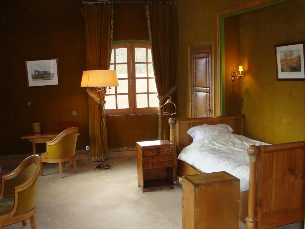 Le Chateau D'Ailly Parigny  Rum bild